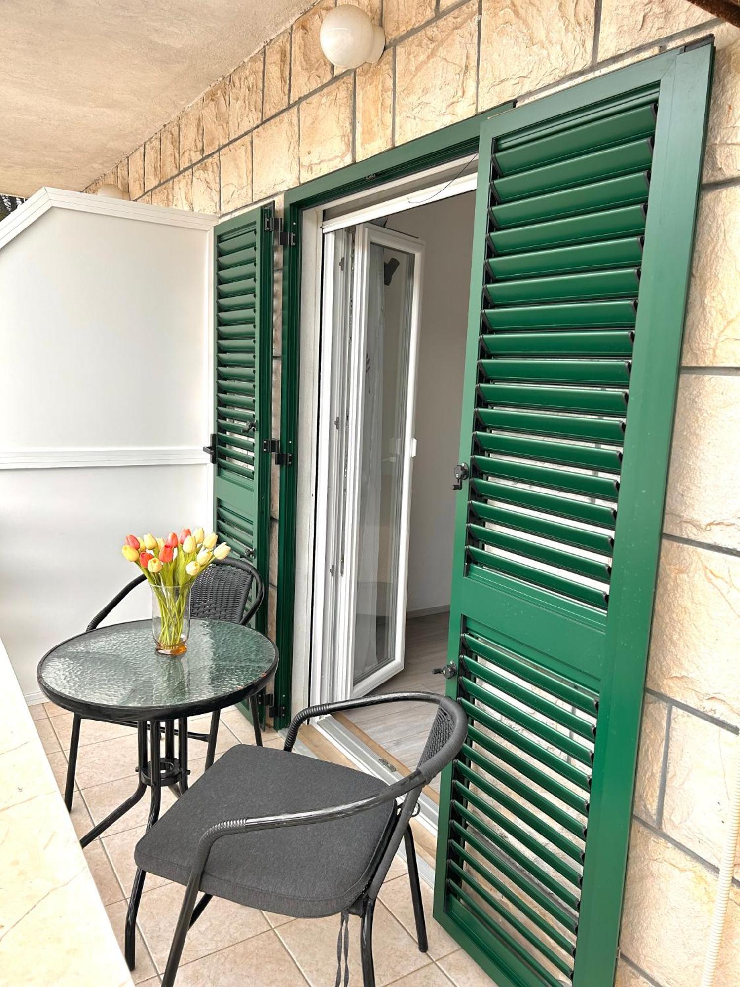Apartman Zorka Povlja  Exteriör bild