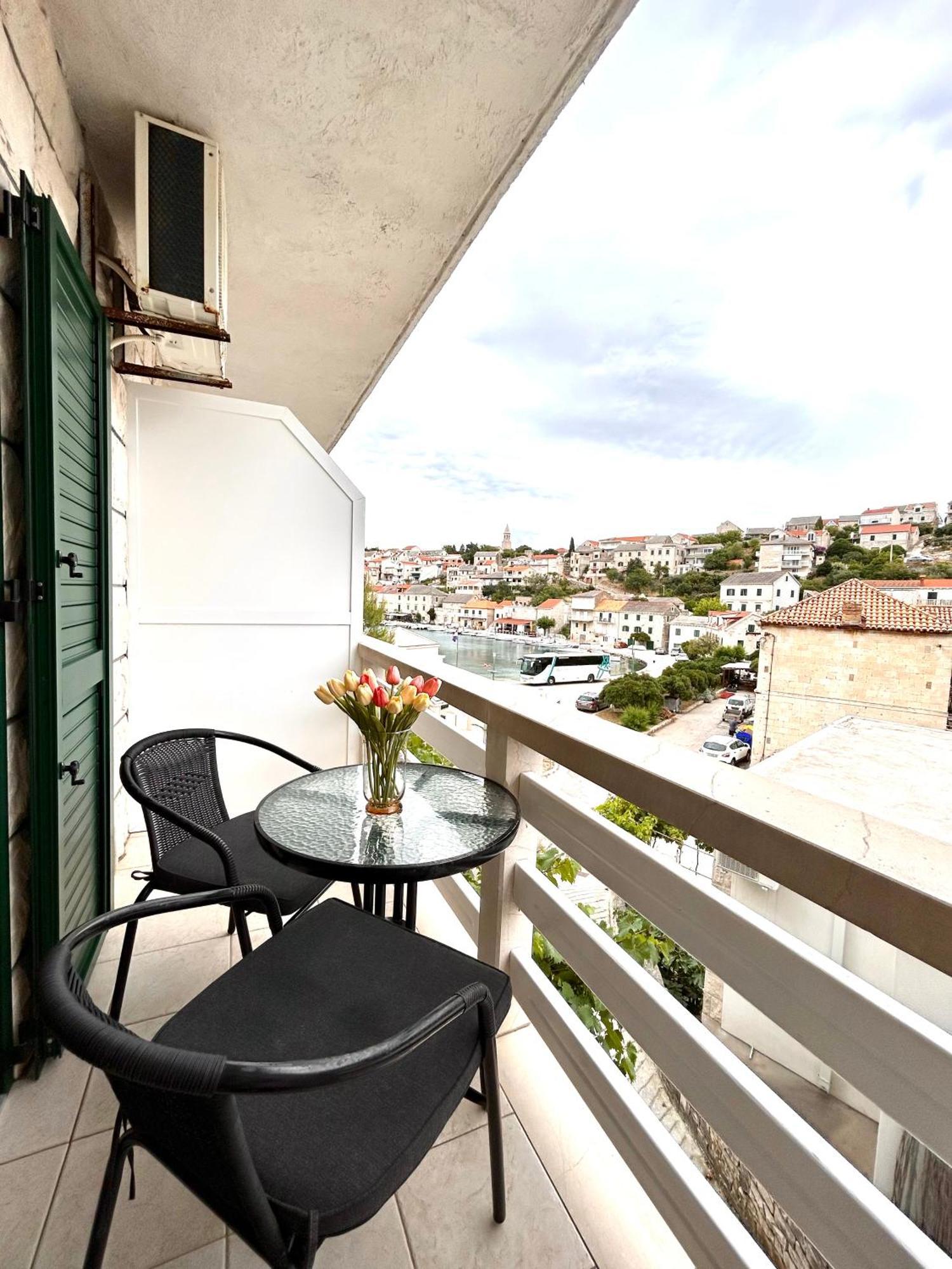 Apartman Zorka Povlja  Exteriör bild
