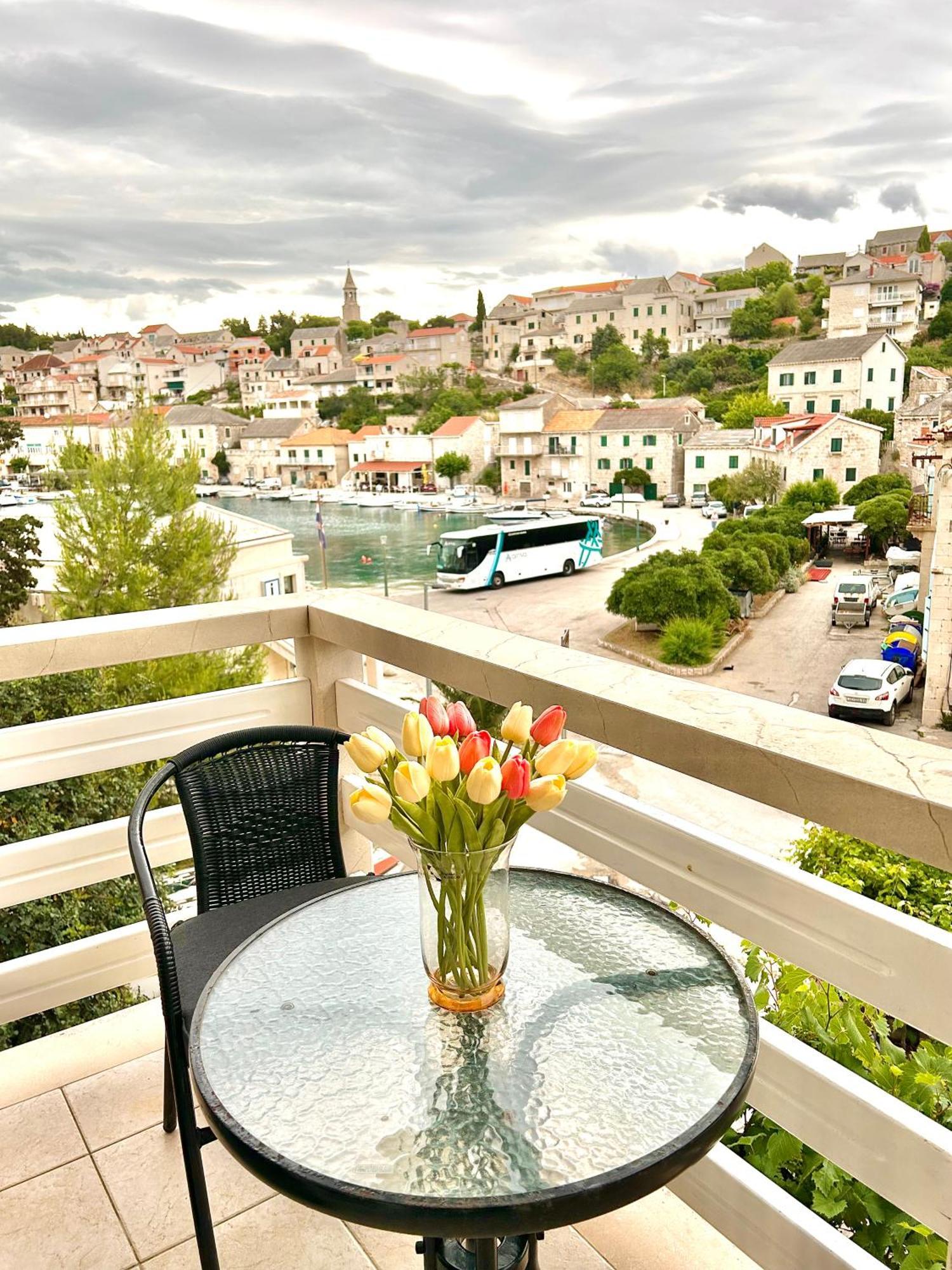 Apartman Zorka Povlja  Exteriör bild